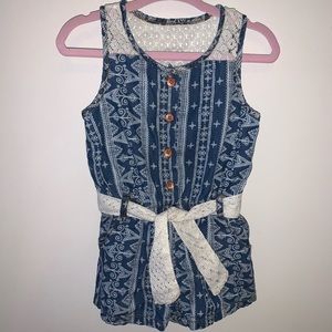 Baby girl short outfit